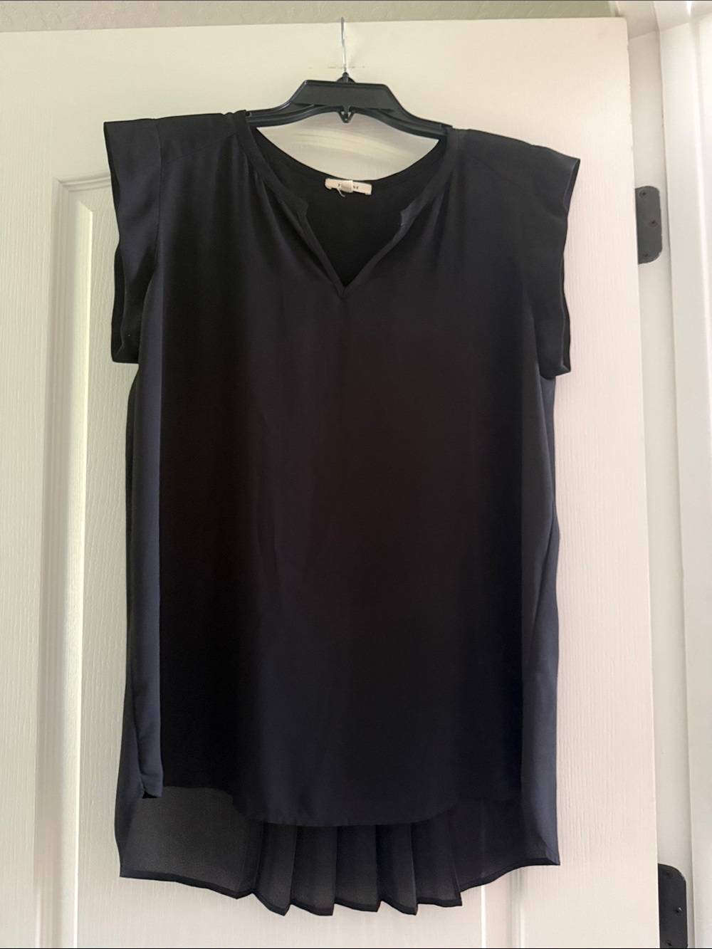 Pleione Black Cap Sleeve V-Neck Tunic
